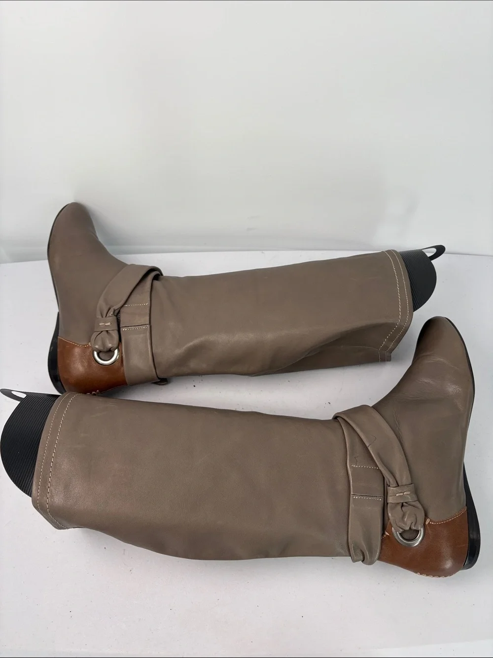 🥯 b. makowskytall Leather Boots in Taupe and Brown
